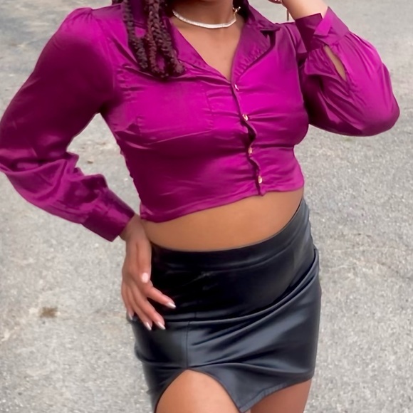 WOMENS FUCHSIA LONG SLEEVE BLOUSE W/ BACK TIE LIKE NEW SIZE SMALL - Picture 3 of 9